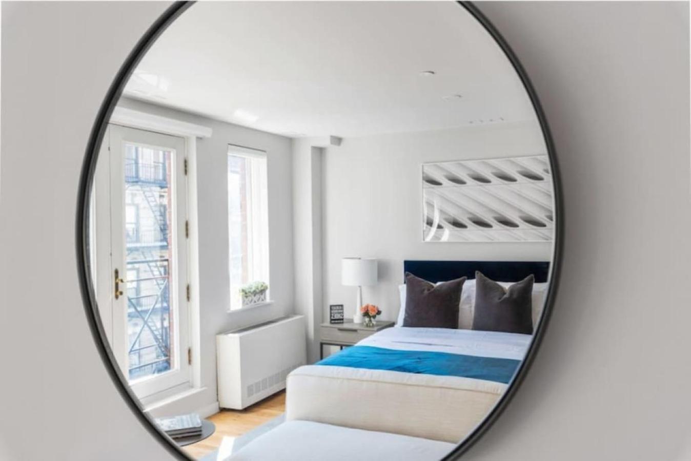 Luxe Studio With Charming Juliet Balcony Daire New York Dış mekan fotoğraf
